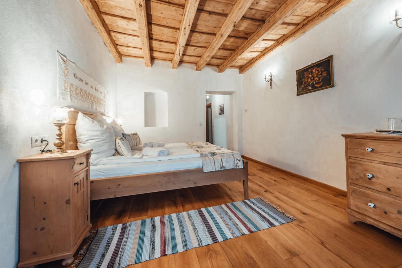 Pensiunea Zidul Cetatii Sighisoara Ngoại thất bức ảnh